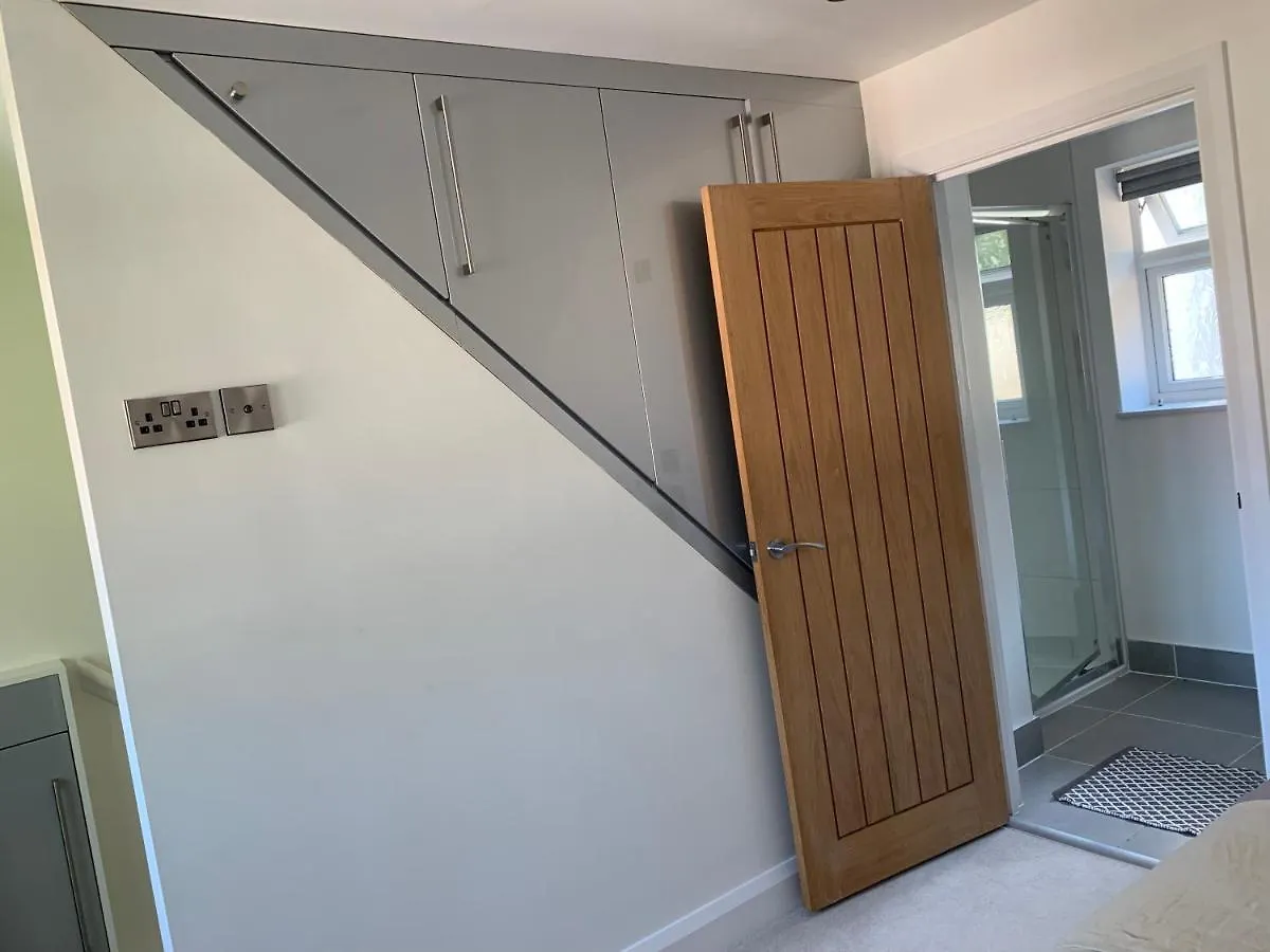 Lodge Great Location En-Suite With Private Entrance Poole United Kingdom